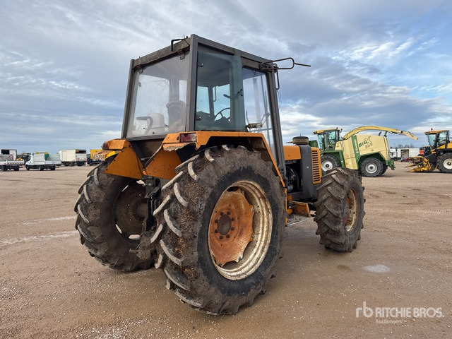 1981 Renault 113-14TX Tracteur Agricole (Inoperable) 4WD Tractor - Tractor: foto 3 1981 Renault 113-14TX Tracteur Agricole (Inoperable) 4WD Tractor - Tractor: foto 3
