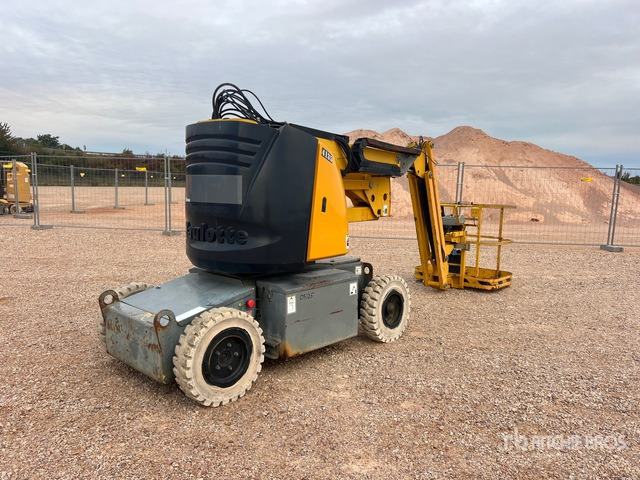 2006 Haulotte HA12IP 2WD Electric Nacelle Articulee Articulating Boom Lift - Plataforma articulada: foto 2 2006 Haulotte HA12IP 2WD Electric Nacelle Articulee Articulating Boom Lift - Plataforma articulada: foto 2