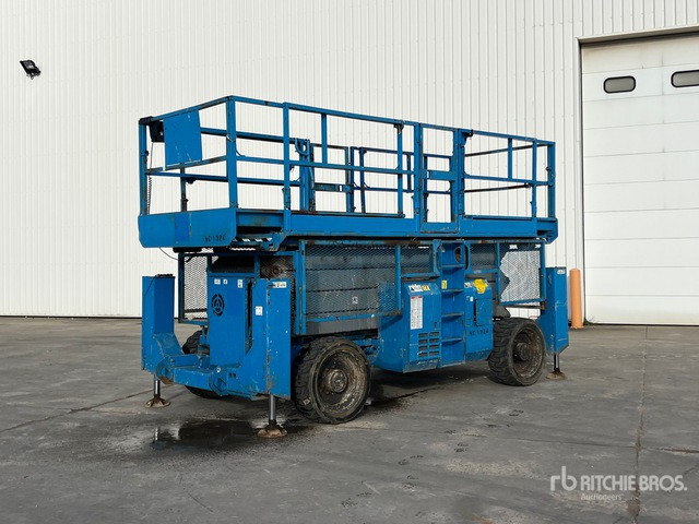 2007 Genie GS4390 4x4 Nacelle Ciseaux Diesel Scissor Lift - Plataforma de tijeras: foto 1 2007 Genie GS4390 4x4 Nacelle Ciseaux Diesel Scissor Lift - Plataforma de tijeras: foto 1