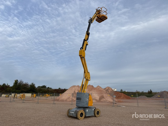 2008 Haulotte HA12IP 2WD Electric Nacelle Articulee ... Articulating Boom Lift - Plataforma articulada: foto 3 2008 Haulotte HA12IP 2WD Electric Nacelle Articulee ... Articulating Boom Lift - Plataforma articulada: foto 3