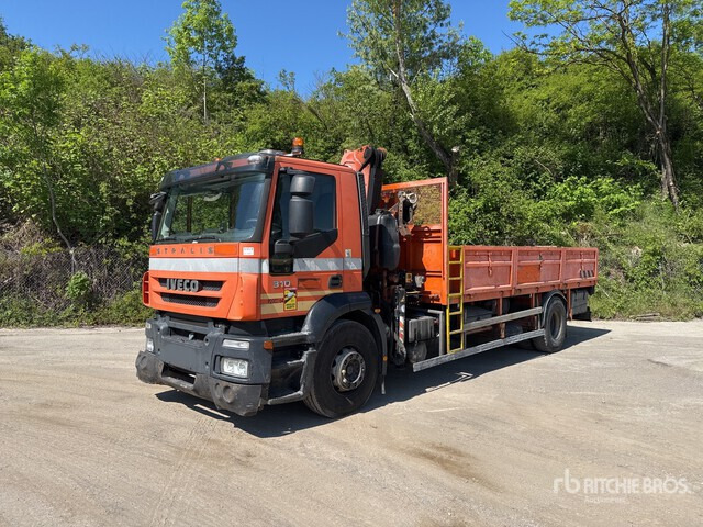 2009 Iveco Stralis 310 2009 Fassi F130A21 on 4x2 Camio ... Flatbed Truck with Crane - Desbrozadora de martillos/ Trituradora: foto 2 2009 Iveco Stralis 310 2009 Fassi F130A21 on 4x2 Camio ... Flatbed Truck with Crane - Desbrozadora de martillos/ Trituradora: foto 2