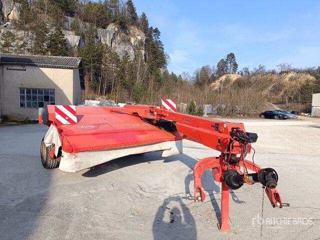 2011 Kuhn FC303GL 3000 mm Trailed Mower Conditioner - Segadora: foto 1 2011 Kuhn FC303GL 3000 mm Trailed Mower Conditioner - Segadora: foto 1