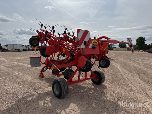 2015 Kuhn GF10802TGII 10.8 m Semi-Mount 10 Rotor Faneuse Hay Tedder - Henificadora: foto 3 2015 Kuhn GF10802TGII 10.8 m Semi-Mount 10 Rotor Faneuse Hay Tedder - Henificadora: foto 3
