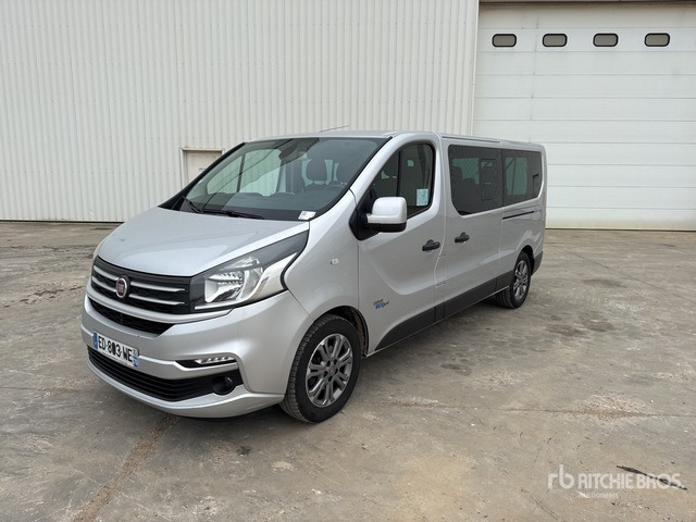 2016 Fiat Talento 125 Ecojet Mini Bus 9 Places Passenger Van - Minibús, Furgoneta de pasajeros: foto 1 2016 Fiat Talento 125 Ecojet Mini Bus 9 Places Passenger Van - Minibús, Furgoneta de pasajeros: foto 1