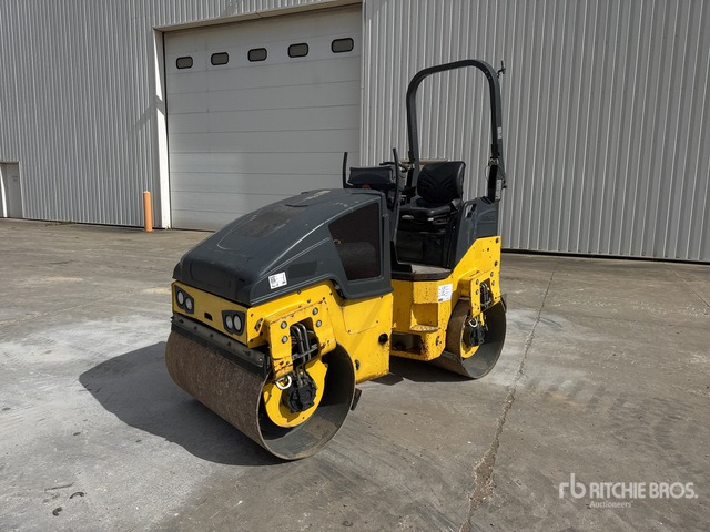 2018 Bomag BW120AD5 Compacteur Vibrant Tandem Double Drum Roller - Apisonadora de asfalto: foto 2 2018 Bomag BW120AD5 Compacteur Vibrant Tandem Double Drum Roller - Apisonadora de asfalto: foto 2