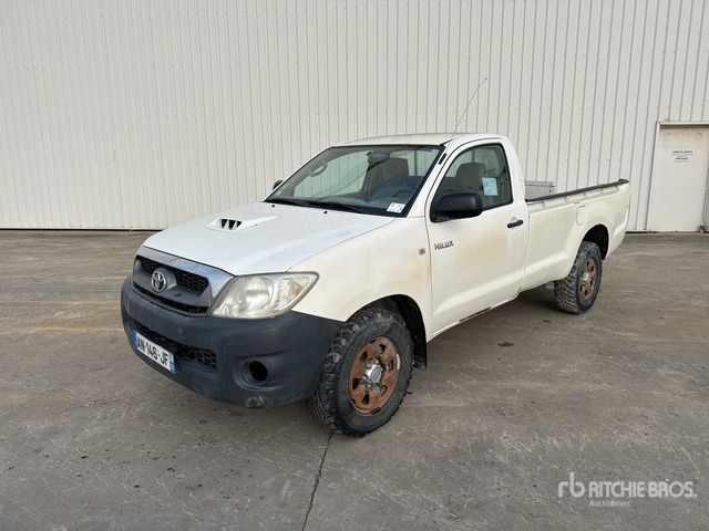 2010 Toyota Hilux Cuv Carb Vehicule Utilitaire Cargo Van - Furgoneta: foto 2 2010 Toyota Hilux Cuv Carb Vehicule Utilitaire Cargo Van - Furgoneta: foto 2