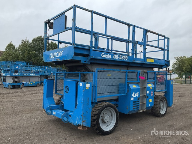 2007 Genie GS-5390 4x4 Diesel Scissor Lift - Plataforma de tijeras: foto 2 2007 Genie GS-5390 4x4 Diesel Scissor Lift - Plataforma de tijeras: foto 2