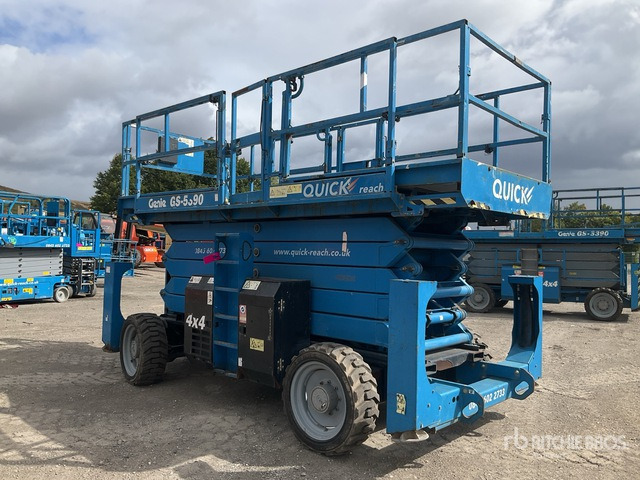 2015 Genie GS-5390 4x4 Diesel Scissor Lift - Plataforma de tijeras: foto 2 2015 Genie GS-5390 4x4 Diesel Scissor Lift - Plataforma de tijeras: foto 2