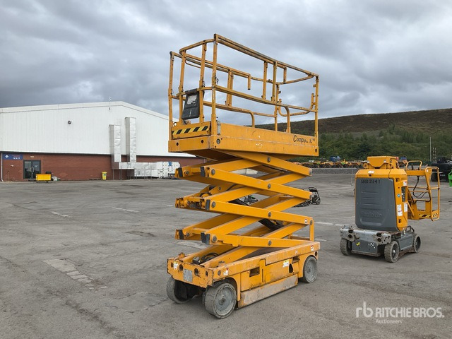2015 Haulotte Compact 10N Electric Scissor Lift - Plataforma de tijeras: foto 2 2015 Haulotte Compact 10N Electric Scissor Lift - Plataforma de tijeras: foto 2