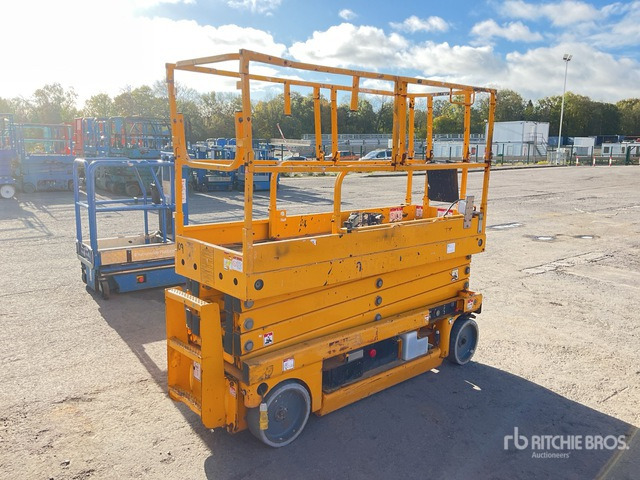 2015 Haulotte Compact 10N Electric Scissor Lift - Plataforma de tijeras: foto 3 2015 Haulotte Compact 10N Electric Scissor Lift - Plataforma de tijeras: foto 3