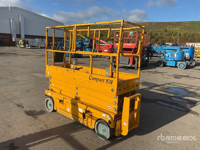 2015 Haulotte Compact 10N Electric Scissor Lift - Plataforma de tijeras: foto 4 2015 Haulotte Compact 10N Electric Scissor Lift - Plataforma de tijeras: foto 4