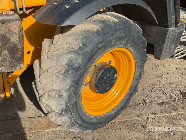 2015 JCB 535-140 Telehandler - Manipulador telescópico: foto 5 2015 JCB 535-140 Telehandler - Manipulador telescópico: foto 5