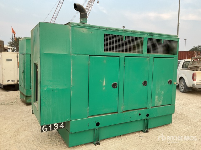 2007 Cummins C110D54 110 kVA Skid-Mounted Generator Set - Generador industriale: foto 2 2007 Cummins C110D54 110 kVA Skid-Mounted Generator Set - Generador industriale: foto 2