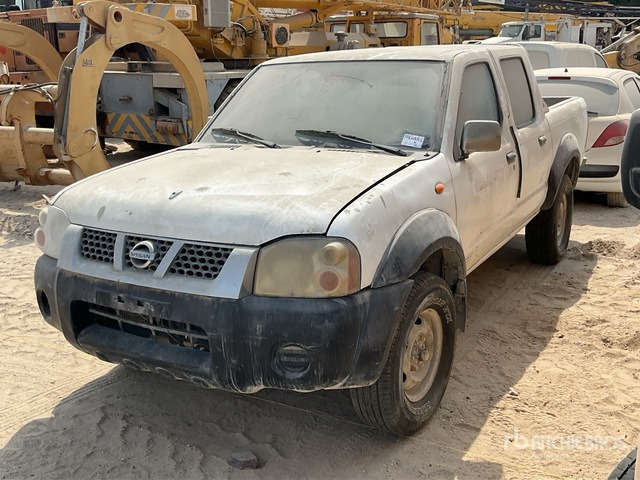 2008 Nissan 4x4 Crew Cab (Inoperable) Pickup - Pick-up: foto 2 2008 Nissan 4x4 Crew Cab (Inoperable) Pickup - Pick-up: foto 2