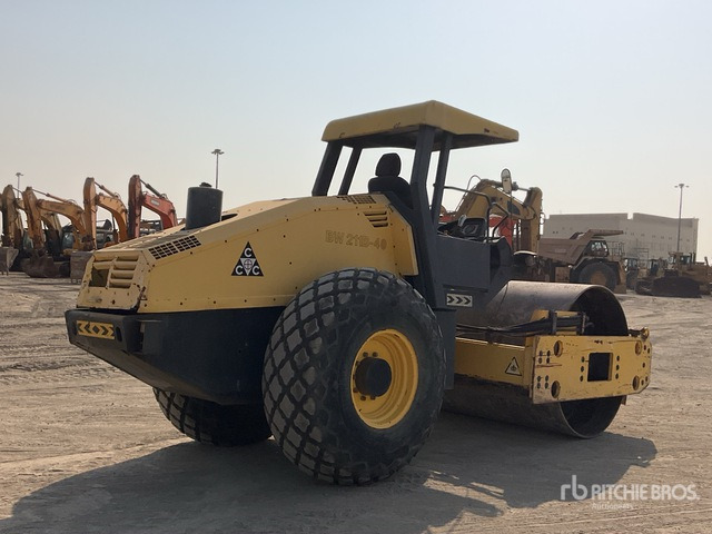 2010 Bomag BW211D-40 - Compactador: foto 4 2010 Bomag BW211D-40 - Compactador: foto 4