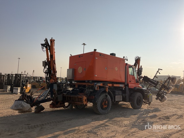 2012 Mercedes-Benz Unimog 500 Solar Panel Cleaning Truck :Misc. Truck - Barredora vial: foto 3 2012 Mercedes-Benz Unimog 500 Solar Panel Cleaning Truck :Misc. Truck - Barredora vial: foto 3