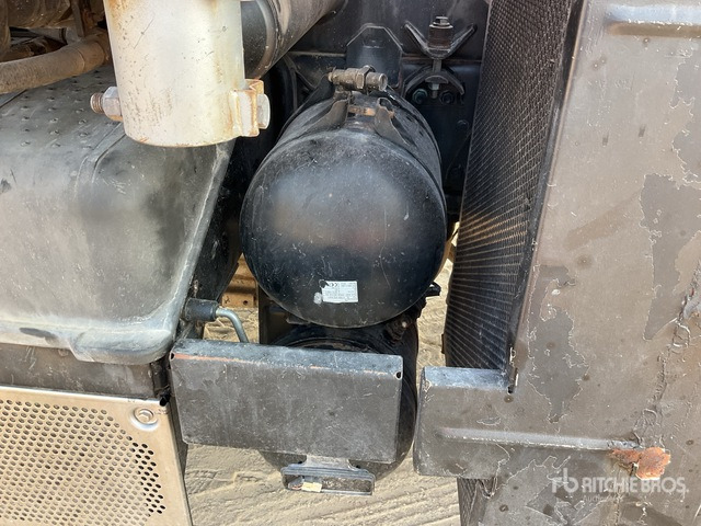 2012 Mercedes-Benz Unimog 500 Solar Panel Cleaning Truck :Misc. Truck - Barredora vial: foto 4 2012 Mercedes-Benz Unimog 500 Solar Panel Cleaning Truck :Misc. Truck - Barredora vial: foto 4