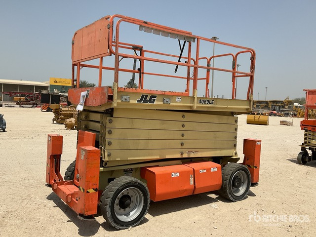2014 JLG 4069LE Electric Scissor Lift - Plataforma de tijeras: foto 4 2014 JLG 4069LE Electric Scissor Lift - Plataforma de tijeras: foto 4
