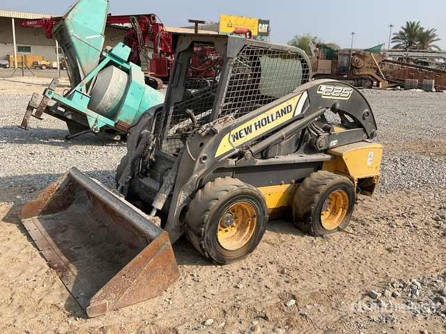 2014 New Holland L225 (Inoperable) Skid Steer Loader - Minicargadora: foto 1 2014 New Holland L225 (Inoperable) Skid Steer Loader - Minicargadora: foto 1