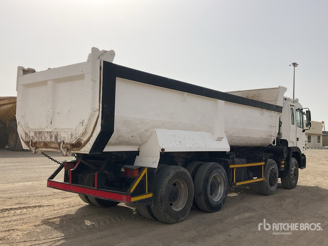 2015 JAC HFC3314KR1 8x4 Twin-Steer Tri/A Dump Truck - Camión volquete: foto 4 2015 JAC HFC3314KR1 8x4 Twin-Steer Tri/A Dump Truck - Camión volquete: foto 4