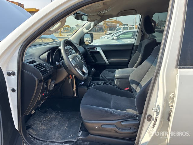 2017 Toyota Prado TX 150L 4x4 SUV - SUV/ Todoterreno: foto 5 2017 Toyota Prado TX 150L 4x4 SUV - SUV/ Todoterreno: foto 5