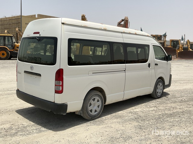 2018 Toyota Hiace High Roof 4x2 16-Seat Mini Bus - Autobús: foto 4 2018 Toyota Hiace High Roof 4x2 16-Seat Mini Bus - Autobús: foto 4