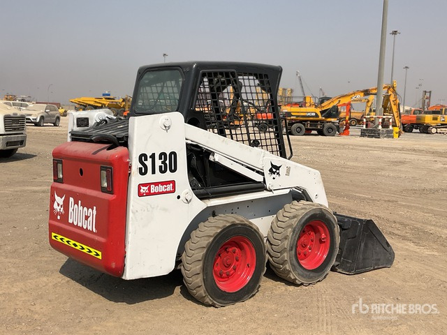 Bobcat S130 - Minicargadora: foto 4 Bobcat S130 - Minicargadora: foto 4