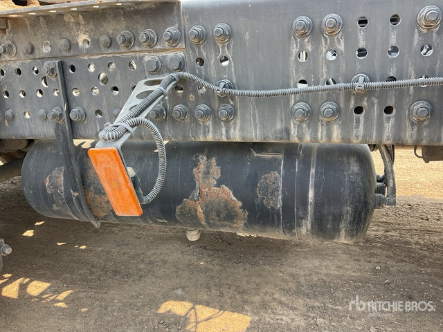 2013 Mercedes-Benz Actros 1845LS 4x2 S/A Sleeper Truck Tractor - Cabeza tractora: foto 5 2013 Mercedes-Benz Actros 1845LS 4x2 S/A Sleeper Truck Tractor - Cabeza tractora: foto 5