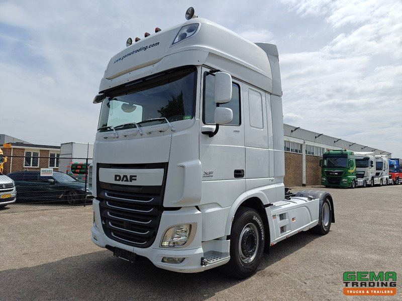 DAF XF 460 FT 4x2 SuperSpaceCab Euro6 - Retarder - Handgeschakeld - Dubbele Tanks - BelgiumTruck - Cabeza tractora: foto 1 DAF XF 460 FT 4x2 SuperSpaceCab Euro6 - Retarder - Handgeschakeld - Dubbele Tanks - BelgiumTruck - Cabeza tractora: foto 1