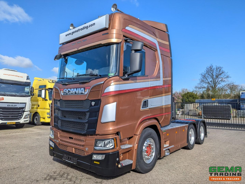 Scania S730 6x4 Topline Euro6 - V8 - Retarder - Costum Interior - Vollucht - Alcoa's - Cabeza tractora: foto 1 Scania S730 6x4 Topline Euro6 - V8 - Retarder - Costum Interior - Vollucht - Alcoa's - Cabeza tractora: foto 1