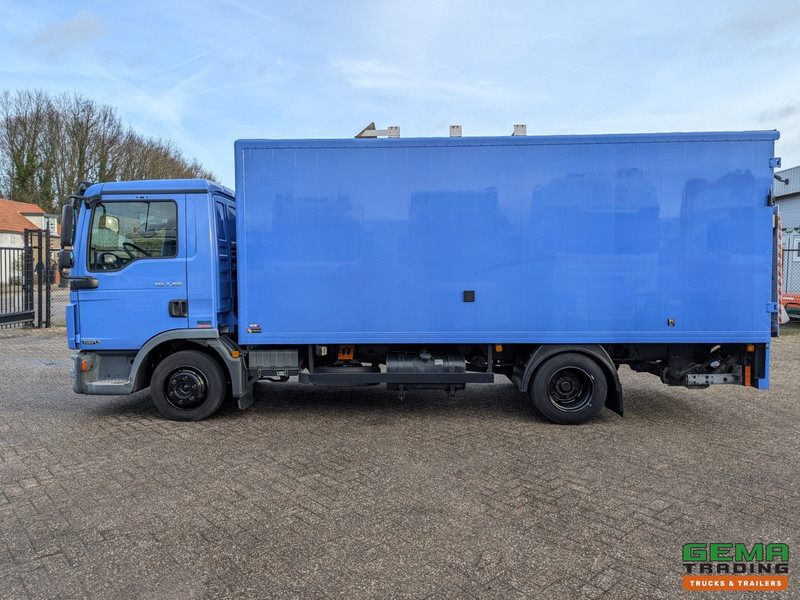 Leasing de MAN TGL 7.150 4x2 Dagcabine Euro6 - Camper/Kart/Motor/ Mobiele Werkplaats - Laadklep 750KG - Zonnepaneel MAN TGL 7.150 4x2 Dagcabine Euro6 - Camper/Kart/Motor/ Mobiele Werkplaats - Laadklep 750KG - Zonnepaneel: foto 17