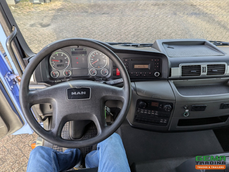 Foto del interior 1: Leasing de MAN TGL 7.150 4x2 Dagcabine Euro6 - Camper/Kart/Motor/ Mobiele Werkplaats - Laadklep 750KG - Zonnepaneel MAN TGL 7.150 4x2 Dagcabine Euro6 - Camper/Kart/Motor/ Mobiele Werkplaats - Laadklep 750KG - Zonnepaneel