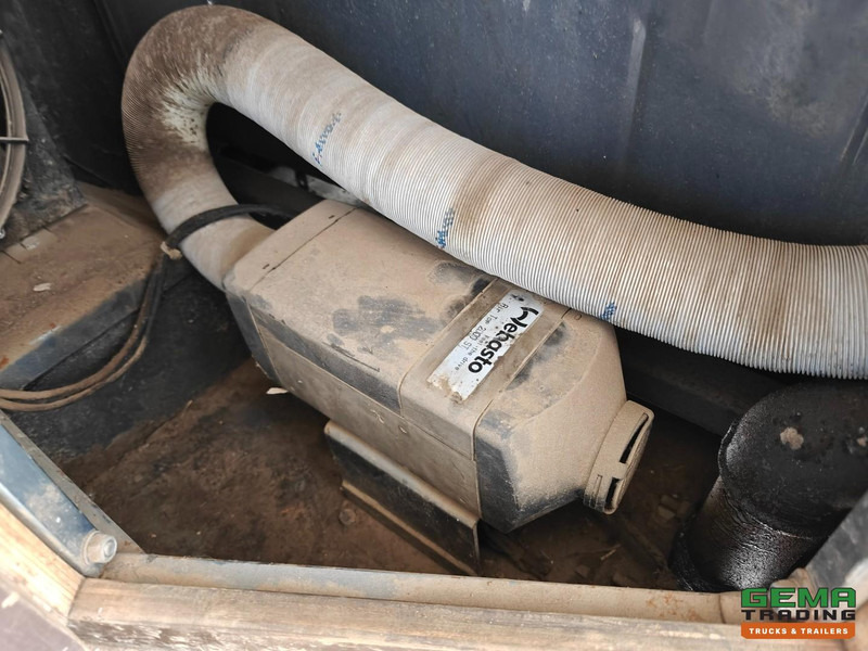 Camión Mercedes-Benz Unimog 1300L 4x4 Handgeschakeld - GeslotenBak - PTO - Hydr. steunpoten - Webasto - SondeerWagen: foto 11 Camión Mercedes-Benz Unimog 1300L 4x4 Handgeschakeld - GeslotenBak - PTO - Hydr. steunpoten - Webasto - SondeerWagen: foto 11