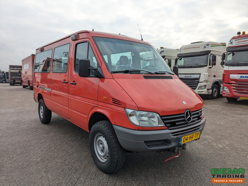 Mercedes-Benz 316 CDI 4x4 Euro3 - 59.000km - 9 Persoons - Lier - 3 Sperren! Hoge en Lage Gearing - Minibús, Furgoneta de pasajeros: foto 2 Mercedes-Benz 316 CDI 4x4 Euro3 - 59.000km - 9 Persoons - Lier - 3 Sperren! Hoge en Lage Gearing - Minibús, Furgoneta de pasajeros: foto 2
