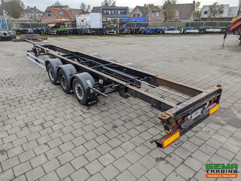 Renders ROC 12.27 CC 3-Assen MB - Schijfremmen - Achterschuiver - 40/45FT - Semirremolque portacontenedore/ Intercambiable: foto 4 Renders ROC 12.27 CC 3-Assen MB - Schijfremmen - Achterschuiver - 40/45FT - Semirremolque portacontenedore/ Intercambiable: foto 4