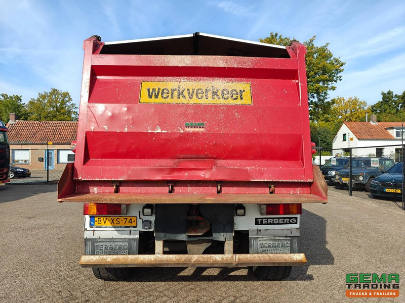 Camión volquete Terberg FM2000-T 8x8/6 Dagcab Euro5 - Kipper 20m³ - Milieu Kleppen - NaafReductie- LuchtGeveerd - 07/2026 APK: foto 8