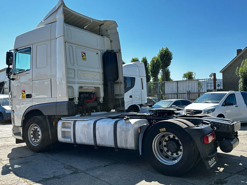 DAF XF 460 4X2 Tractor-unit Spring/Air ACC Retarder EURO6 - Cabeza tractora: foto 3 DAF XF 460 4X2 Tractor-unit Spring/Air ACC Retarder EURO6 - Cabeza tractora: foto 3