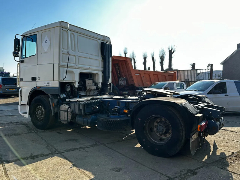 DAF XF 95.380 4X2 Tractor-unit Spring/Air ZF Manual Euro2 PTO - Cabeza tractora: foto 3 DAF XF 95.380 4X2 Tractor-unit Spring/Air ZF Manual Euro2 PTO - Cabeza tractora: foto 3