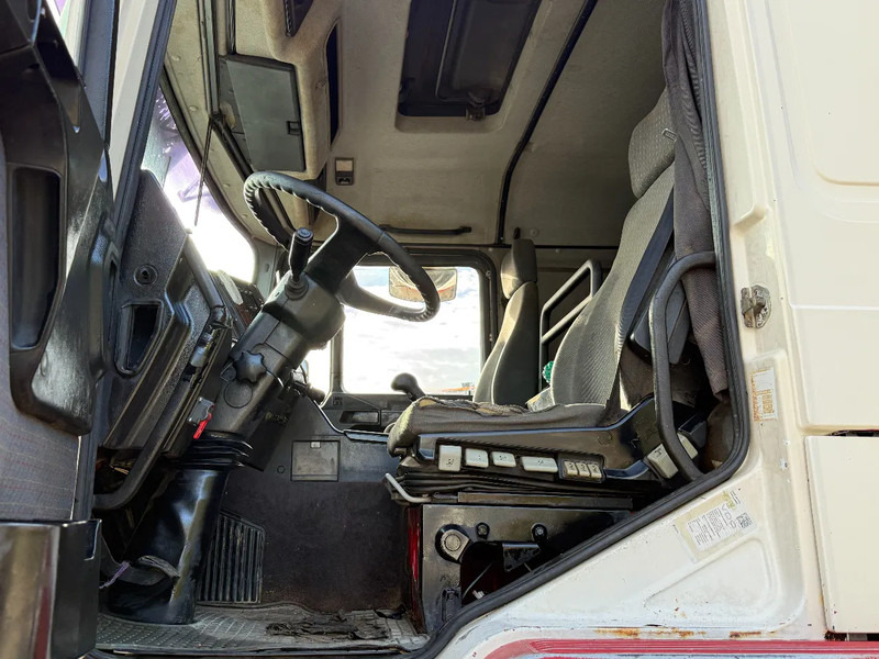 Cabeza tractora MAN FE 460 6X6 Tractor-unit Spring/Spring ZF Manual Gearbox: foto 12