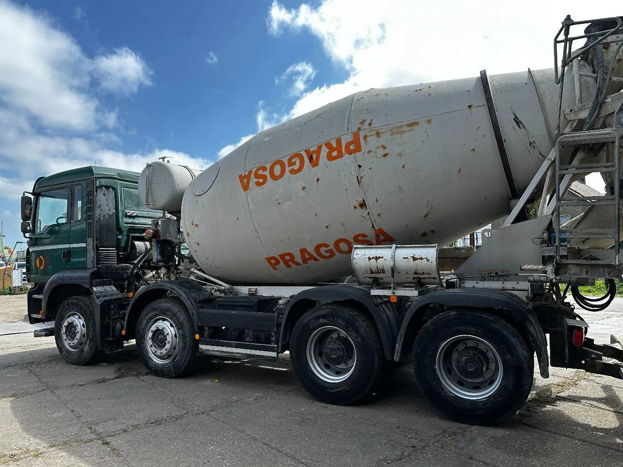 MAN TGA 35.360 8X4 CIFA Beton Mixer Spring/Spring ZF - Camión hormigonera: foto 3 MAN TGA 35.360 8X4 CIFA Beton Mixer Spring/Spring ZF - Camión hormigonera: foto 3