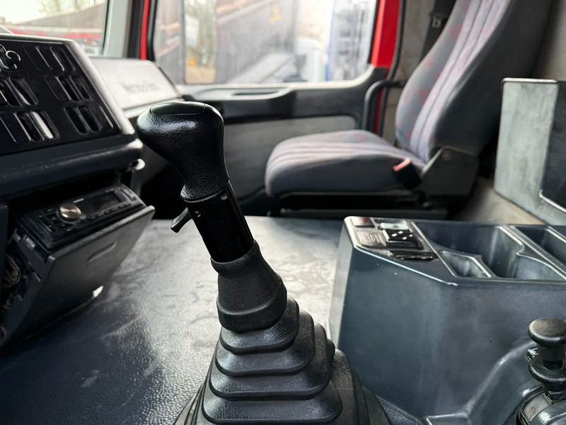 Camión volquete Mercedes-Benz Actros 4140 V6 8X4 Tipper Spring/Spring Man. Gear*TOP CONDITION*: foto 13 Camión volquete Mercedes-Benz Actros 4140 V6 8X4 Tipper Spring/Spring Man. Gear*TOP CONDITION*: foto 13