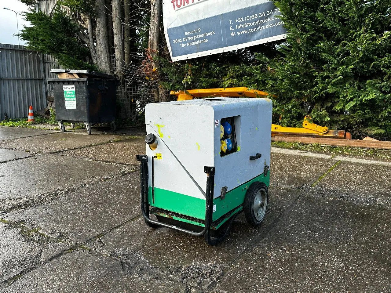 Pramac P6000S2 6KVA Generator Pramac P6000S2 6KVA Generator - Generador industriale: foto 3 Pramac P6000S2 6KVA Generator Pramac P6000S2 6KVA Generator - Generador industriale: foto 3