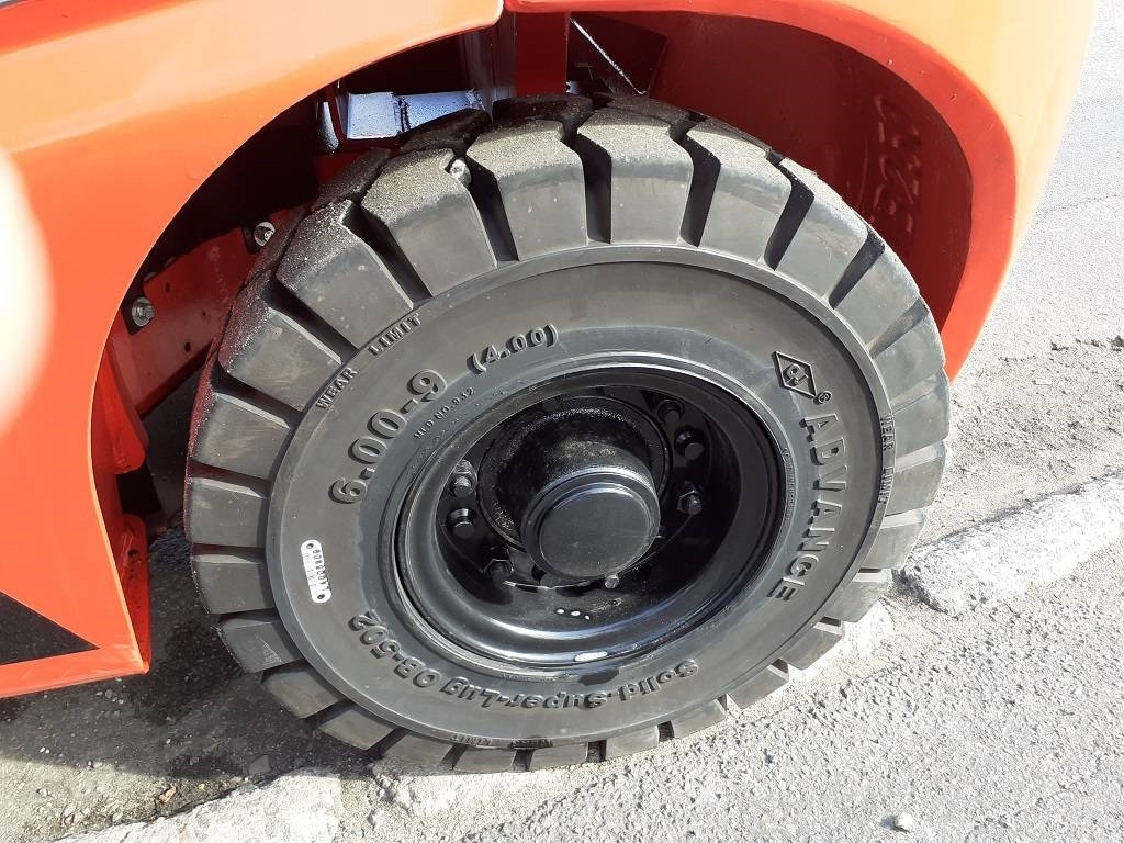 Carretilla elevadora diésel Manitou MI 25 D: foto 7 Carretilla elevadora diésel Manitou MI 25 D: foto 7