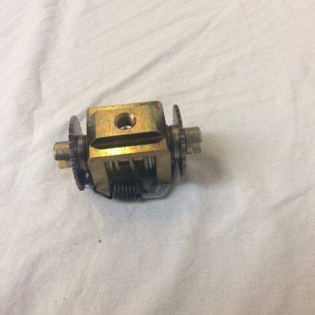 Adjustment AS for Caterpillar V40E-50E - Piezas de freno para Equipo de manutención: foto 1 Adjustment AS for Caterpillar V40E-50E - Piezas de freno para Equipo de manutención: foto 1