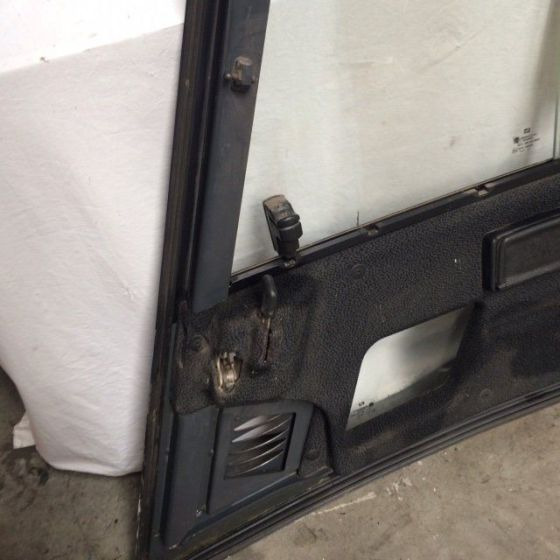Door right for Linde series 386 - Puerta y piezas para Equipo de manutención: foto 4 Door right for Linde series 386 - Puerta y piezas para Equipo de manutención: foto 4