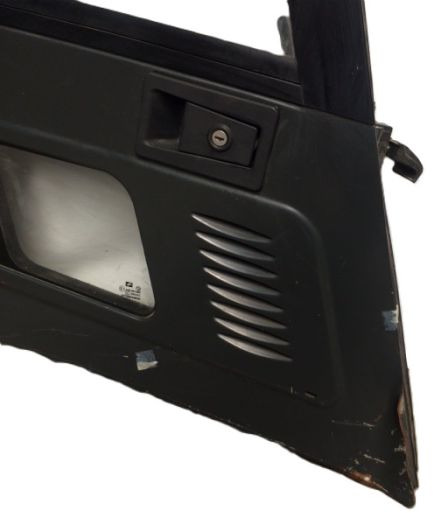 Door right for Linde series 386 - Puerta y piezas para Equipo de manutención: foto 3 Door right for Linde series 386 - Puerta y piezas para Equipo de manutención: foto 3