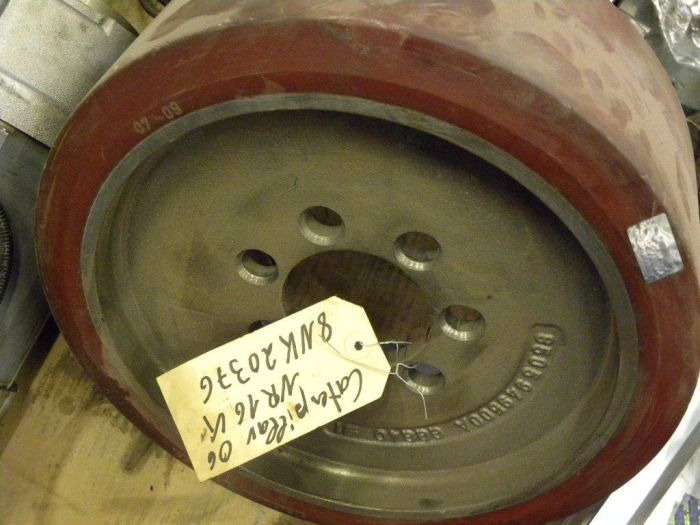 Driving wheels for Caterpillar - Dirección para Equipo de manutención: foto 1 Driving wheels for Caterpillar - Dirección para Equipo de manutención: foto 1
