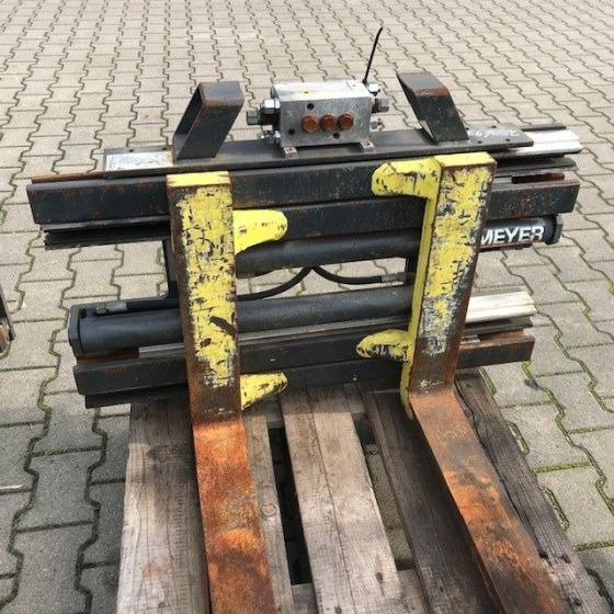 Meyer Fork positioner with side shift - Implemento para Equipo de manutención: foto 3 Meyer Fork positioner with side shift - Implemento para Equipo de manutención: foto 3