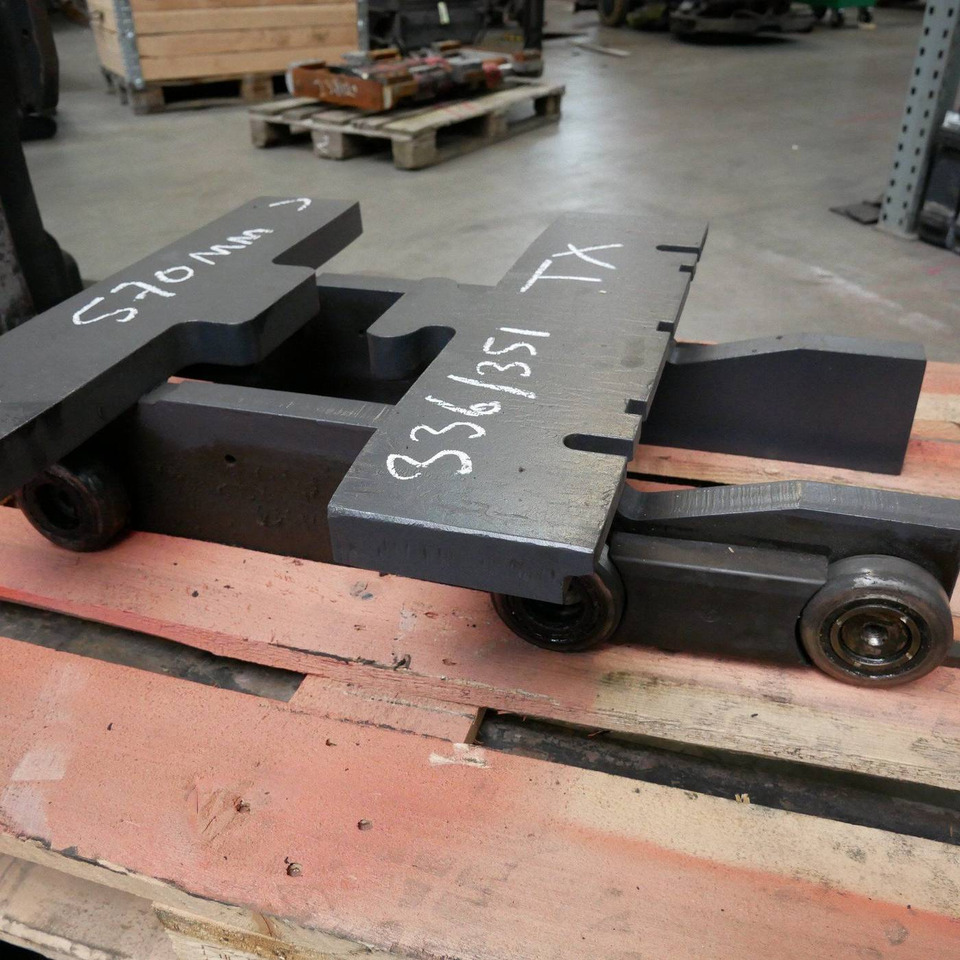 Small Fork Carriage 600 mm - Implemento: foto 2 Small Fork Carriage 600 mm - Implemento: foto 2