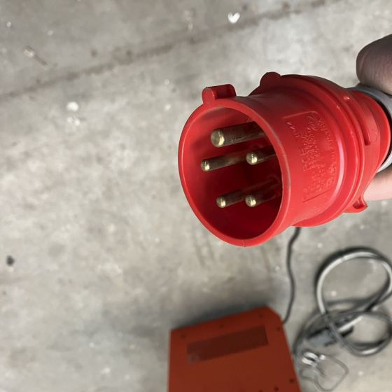 Linde 48V/125A - Sistema eléctrico para Equipo de manutención: foto 3 Linde 48V/125A - Sistema eléctrico para Equipo de manutención: foto 3